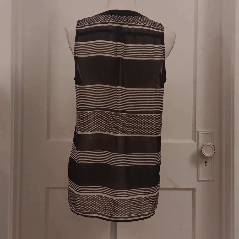 GAP Scheer navy and white tank - Picture 2 of 2